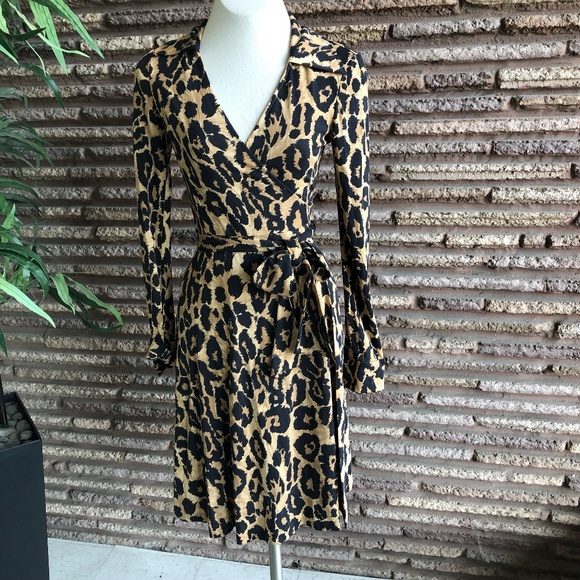 Diane Von Furstenberg 100% Silk Leopard Wrap Dress - Picture 1 of 8